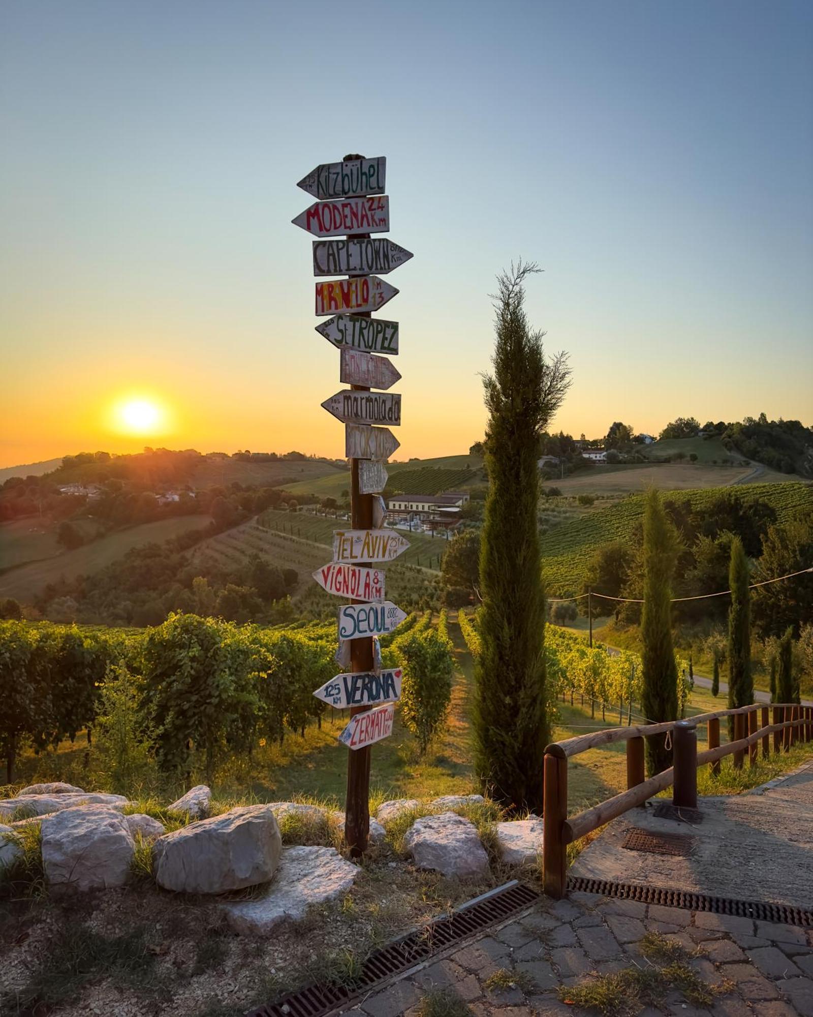 Agriturismo Acetaia Sereni Marano sul Panaro Kültér fotó